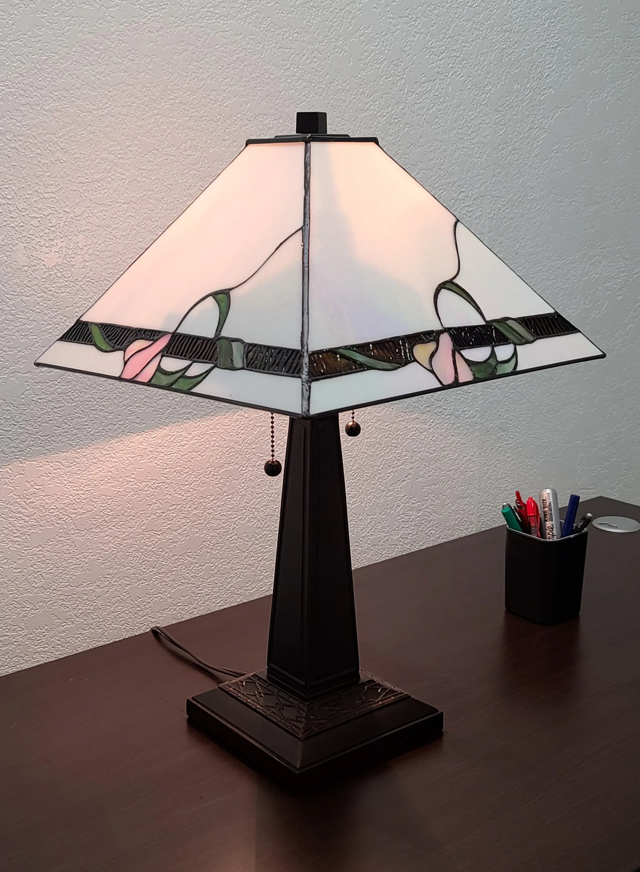 23" White Stained Glass Floral Two Light Mission Style Table Lamp By Homeroots