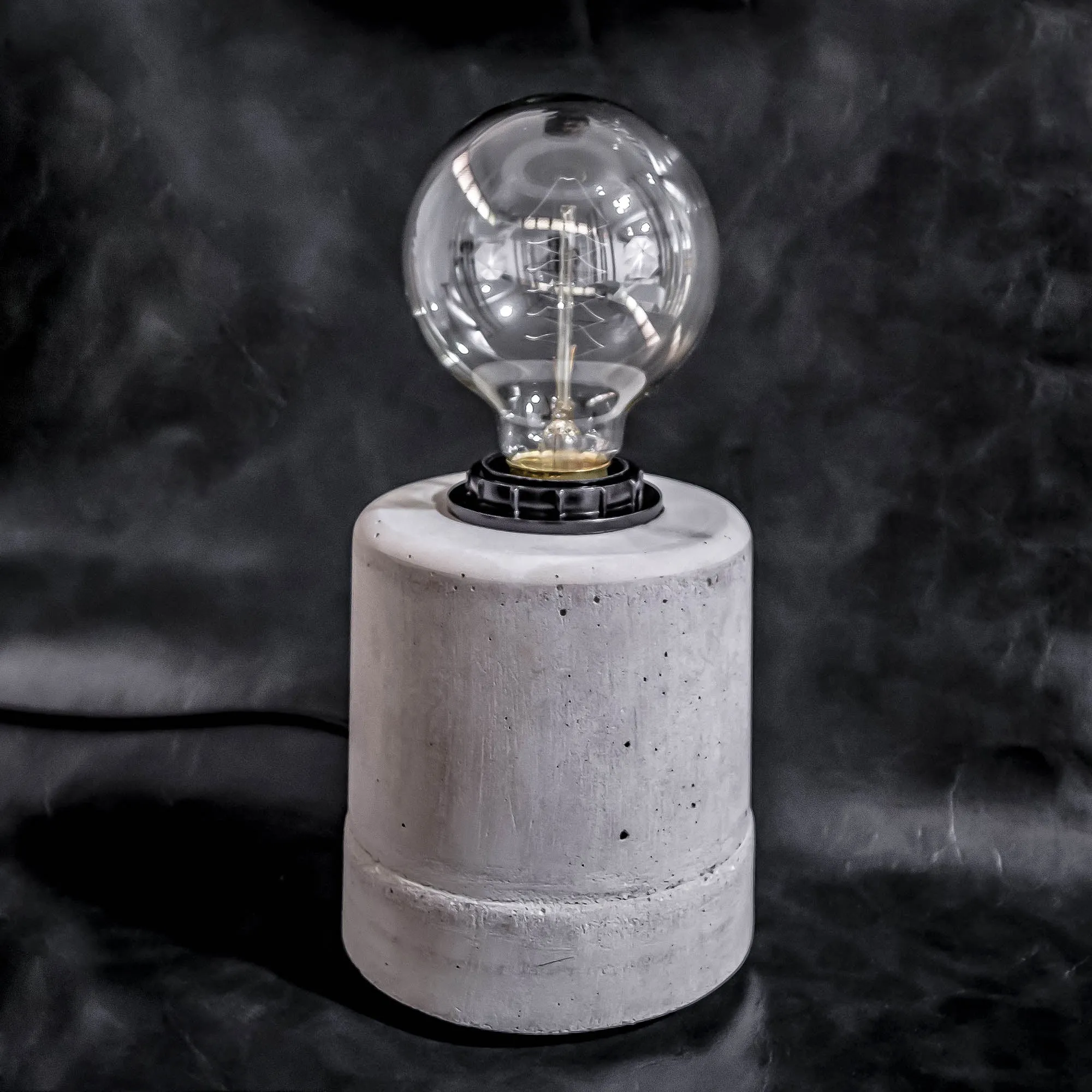 Cdl110 Minimalist Californian Concrete Desk Lamp